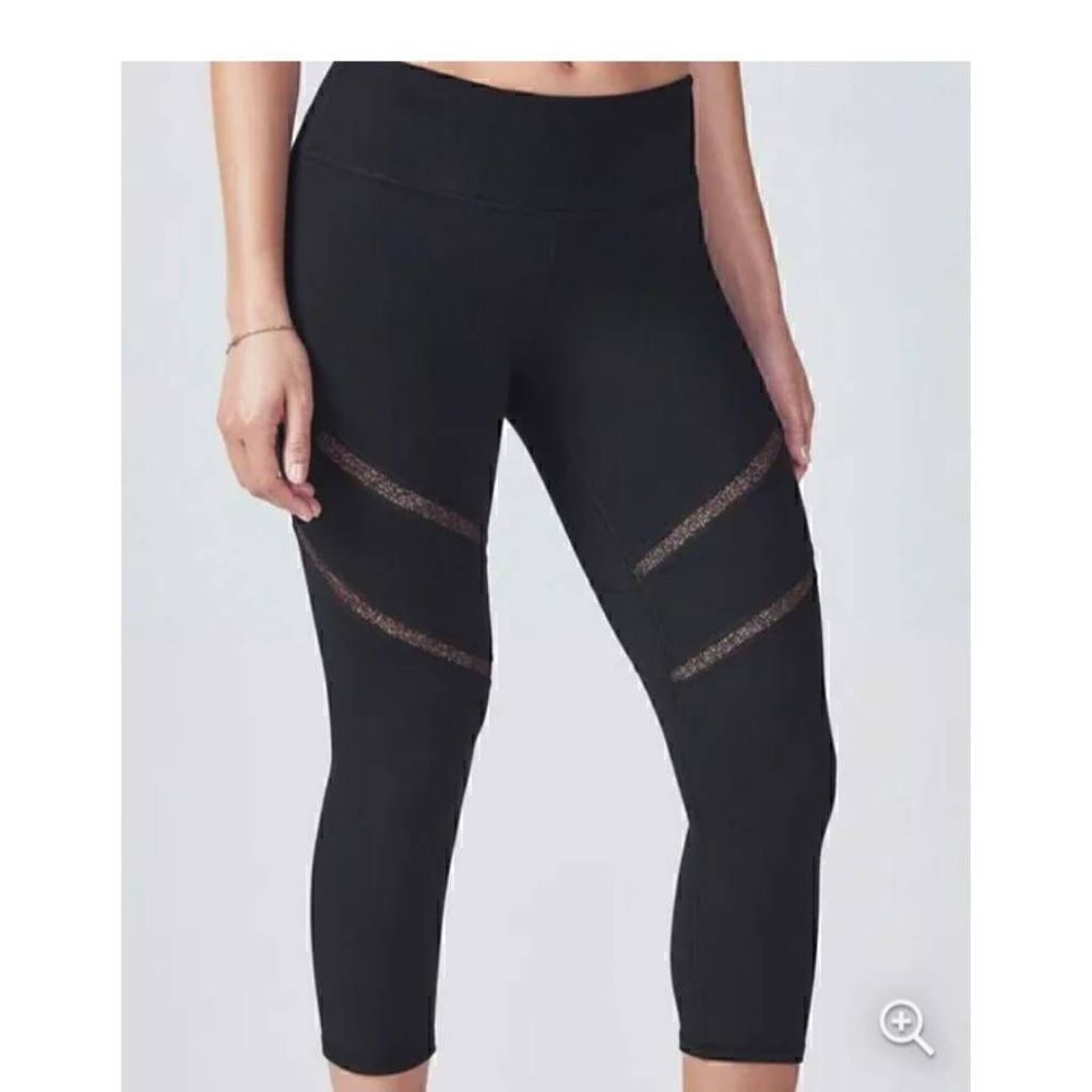 Fabletics Alessia Capri Leggings
